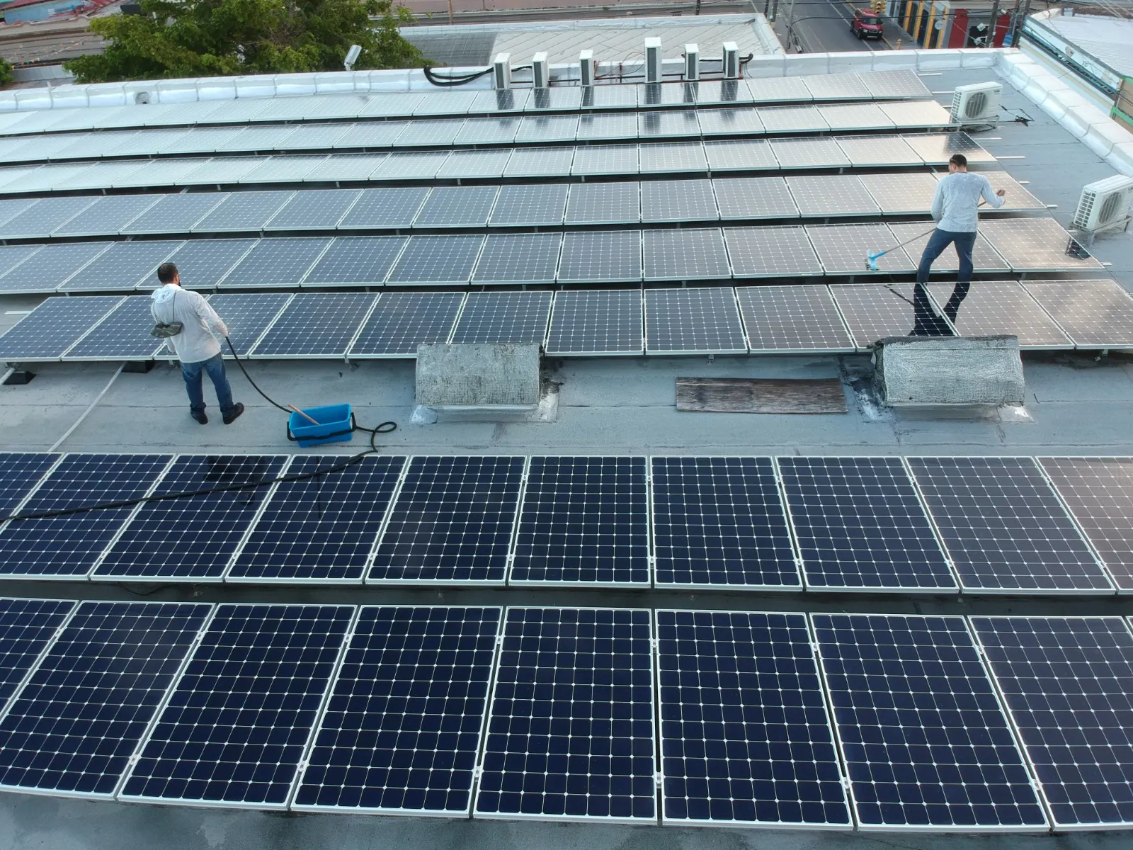 Mantenimiento y limpieza de módulos solares